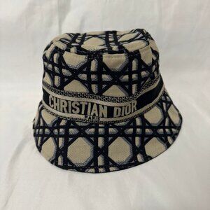 Dior bucket hat